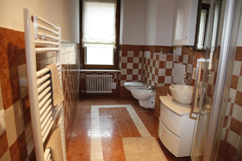 Centre 2 Bedroom Flat Верона Экстерьер фото